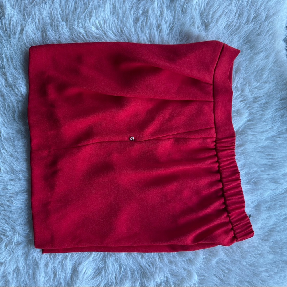 Otto’s’ Ame Vibrant Red Women's zipper and elastic waist back Shorts size 12 - Picture 9 of 14